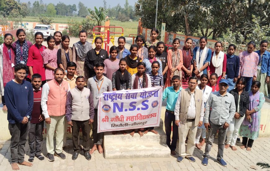 एन एस एस द्वारा साइबर विषयक संगोष्ठी मे वक्ताओ ने किया जागरूक